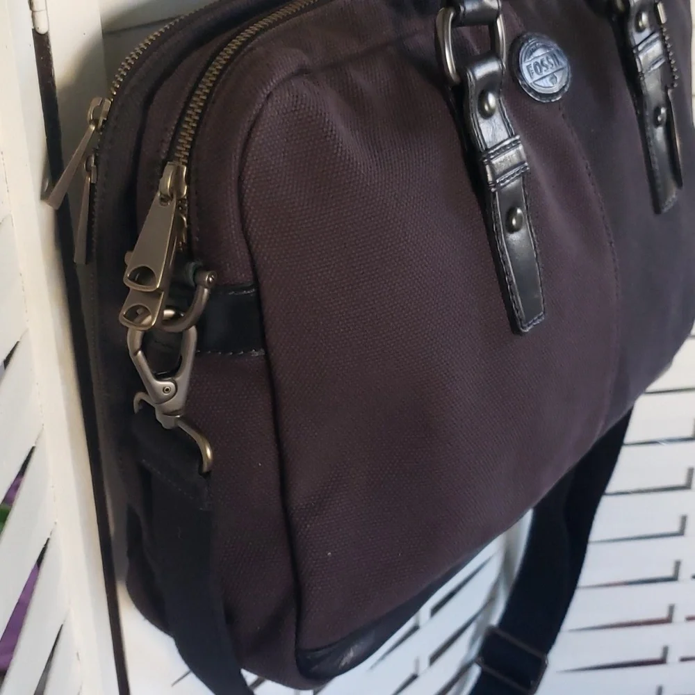 Fossil black canvas messages bag